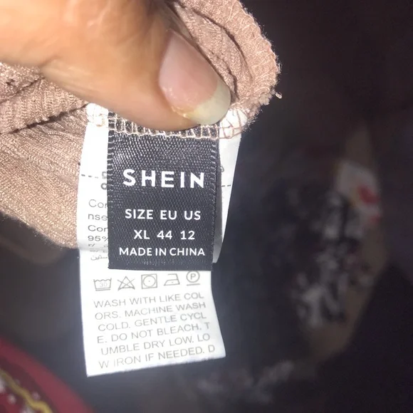 Elegant Tan Sleeveless Top - Picture 2 of 3